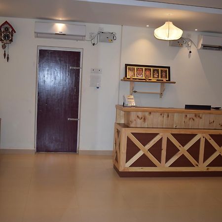 蓬蒂切里 Ak Sea View Residency酒店 外观 照片
